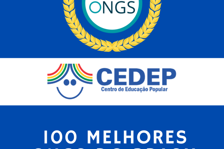 010-Illustrated-Christmas-Garland-Instagram-Post