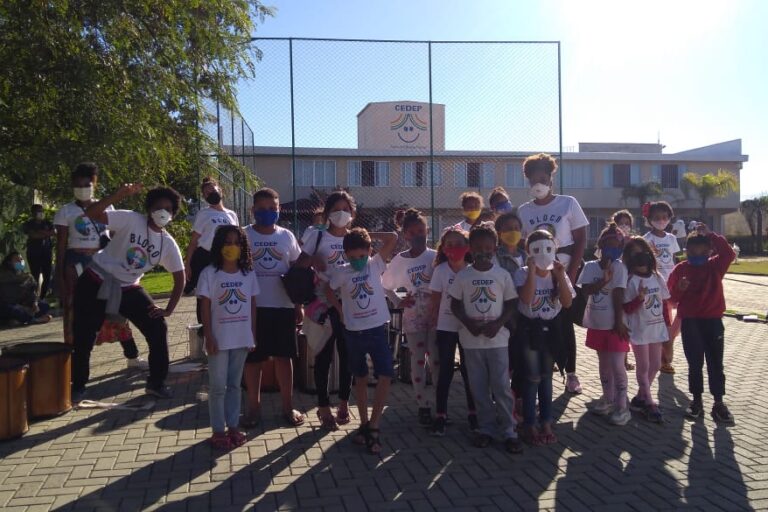 Bloco Cores de Aidê em Movimento