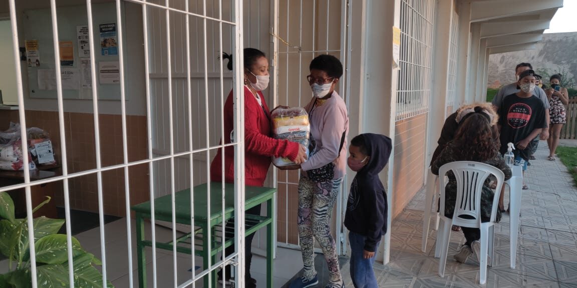 Entrega de Cestas Básicas